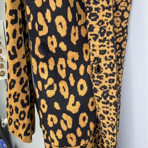 *NWT* CHICO'S Lagenlook Boho Animal Leopard Print Ruana Wrap Size S/M - Picture 3 of 8